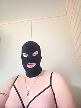 Snapshot of Papiercedbisex chatting on 04-03-26, 12:33 Papiercedbisex online show from 04-03-26, 12:33