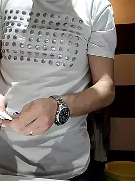 LoGaNfree88 online show from 02-17-25, 11:34