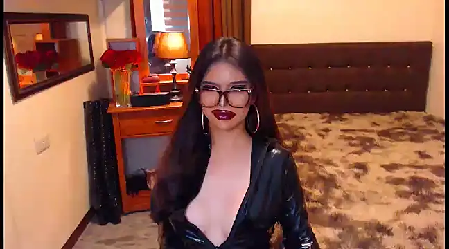 EXTREMELYDOM online show from 03-19-25, 08:12