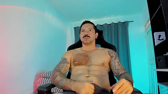 Pierre Vidal online show from 12-18-25, 02:21