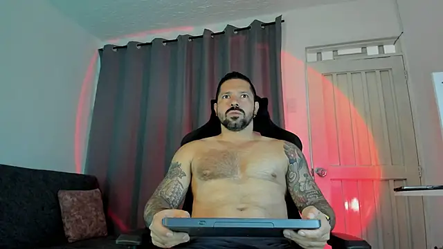 Pierre Vidal online show from 11-13-25, 01:04