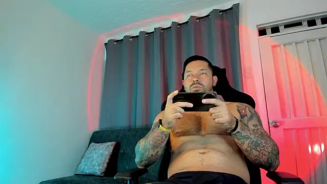 Pierre Vidal online show from 09-23-25, 01:23