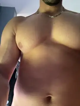 pimentfort77 online show from 04-10-26, 12:56