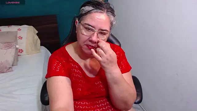 scaelettdubois online show from 03-08-26, 02:04