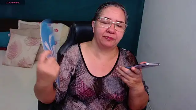 scaelettdubois online show from 05-20-26, 01:13
