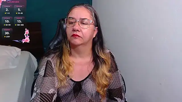 scaelettdubois online show from 11-30-25, 02:23