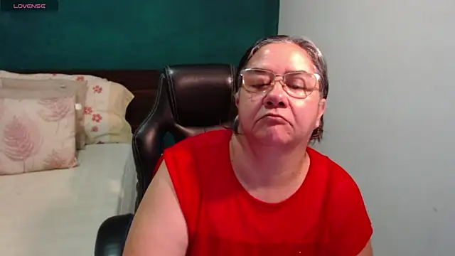 Snapshot of scaelettdubois chatting on 07-02-26, 07:58 scaelettdubois online show from 07-02-26, 07:58