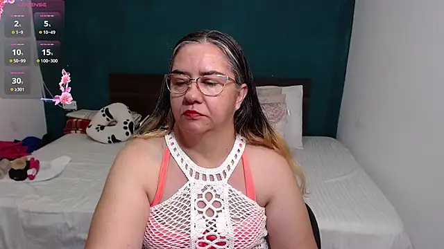 scaelettdubois online show from 10-10-25, 07:04