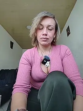 Snapshot of sexymarilyncolombia chatting on 03-15-26, 02:02 sexymarilyncolombia online show from 03-15-26, 02:02