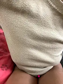 SHARONRodrig online show from 10-31-25, 03:41