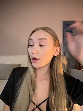 MariaTull online show from 10-21-25, 01:10