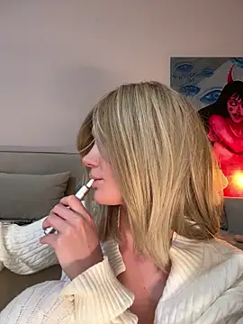 MariaTull online show from 06-18-26, 10:37