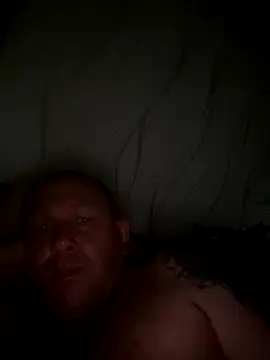 Snapshot of 1981-AZ chatting on 11-27-25, 03:45 1981-AZ online show from 11-27-25, 03:45