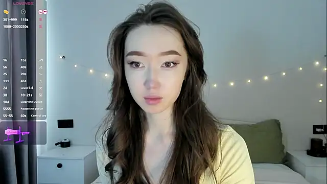  luna 022 online show from 10-11-25, 04:24