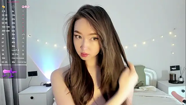  luna 022 online show from 09-15-25, 04:24