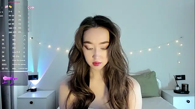  luna 022 online show from 09-22-25, 04:18