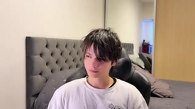 Snapshot of SasukeUhchiaa chatting on 01-03-25, 09:58 SasukeUhchiaa online show from 01-03-25, 09:58