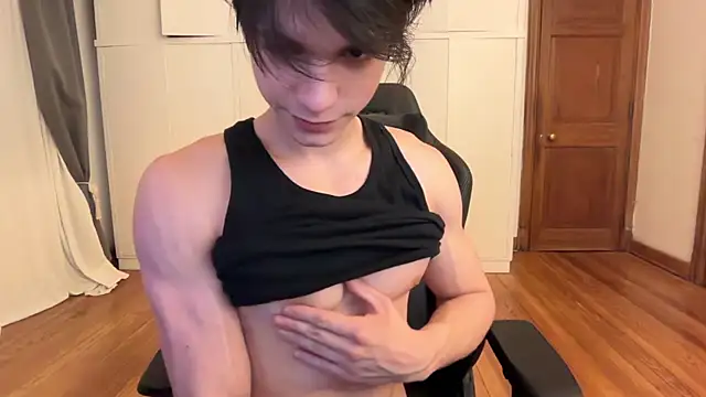 SasukeUhchiaa online show from 12-21-25, 05:31