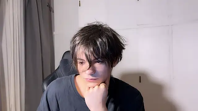 SasukeUhchiaa online show from 02-12-26, 02:11