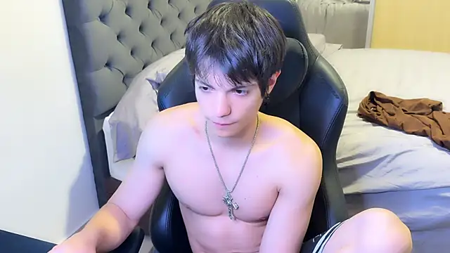 Snapshot of SasukeUhchiaa chatting on 03-02-25, 11:39 SasukeUhchiaa online show from 03-02-25, 11:39