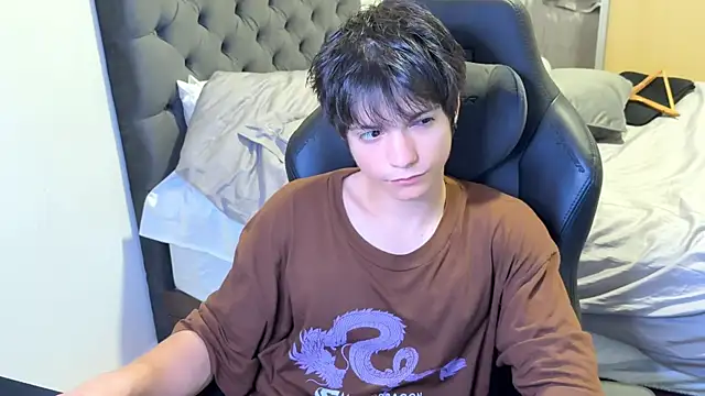 Snapshot of SasukeUhchiaa chatting on 03-03-25, 10:42 SasukeUhchiaa online show from 03-03-25, 10:42