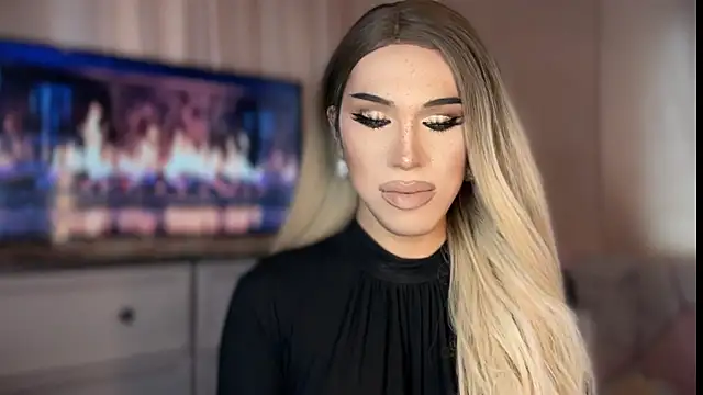 Ts glamxxxx online show from 04-14-26, 03:44