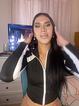 Ts glamxxxx online show from 05-17-26, 02:55