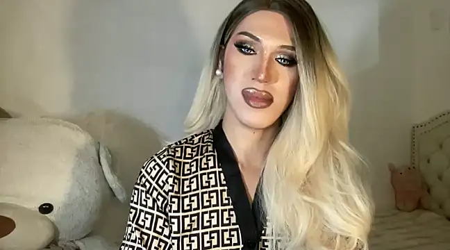 Snapshot of Ts_glamxxxx chatting on 02-21-25, 05:24 Ts glamxxxx online show from 02-21-25, 05:24