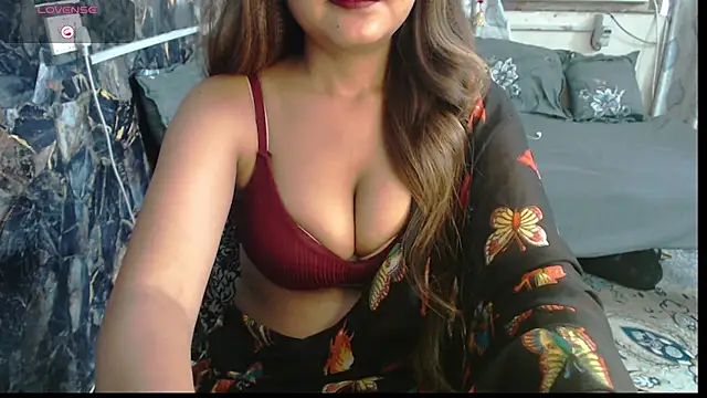 Snapshot of sexyrihana1 chatting on 09-28-25, 06:42 sexyrihana1 online show from 09-28-25, 06:42