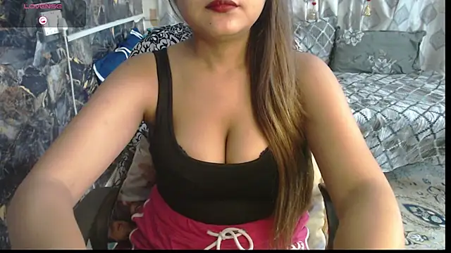 Snapshot of sexyrihana1 chatting on 10-09-25, 06:36 sexyrihana1 online show from 10-09-25, 06:36