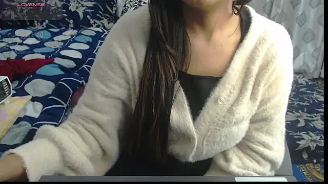 Snapshot of sexyrihana1 chatting on 12-08-24, 11:57 sexyrihana1 online show from 12-08-24, 11:57