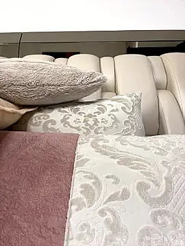 Snapshot of ALISSON_FOXXX1 chatting on 01-06-26, 10:58 ALISSON FOXXX1 online show from 01-06-26, 10:58