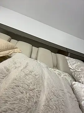 ALISSON FOXXX1 online show from 04-11-26, 10:57