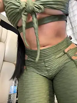 Snapshot of ALISSON_FOXXX1 chatting on 09-29-25, 08:47 ALISSON FOXXX1 online show from 09-29-25, 08:47