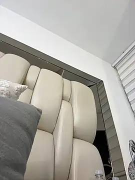 Snapshot of ALISSON_FOXXX1 chatting on 09-30-25, 09:10 ALISSON FOXXX1 online show from 09-30-25, 09:10