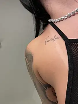 ALISSON FOXXX1 online show from 04-08-26, 10:55