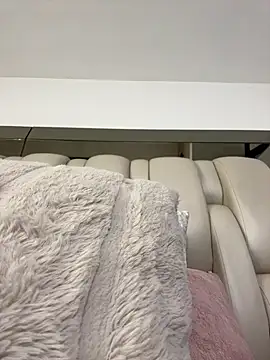 Snapshot of ALISSON_FOXXX1 chatting on 12-21-25, 01:57 ALISSON FOXXX1 online show from 12-21-25, 01:57