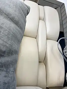 Snapshot of ALISSON_FOXXX1 chatting on 09-17-25, 08:55 ALISSON FOXXX1 online show from 09-17-25, 08:55