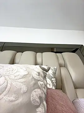 Snapshot of ALISSON_FOXXX1 chatting on 12-17-25, 12:54 ALISSON FOXXX1 online show from 12-17-25, 12:54