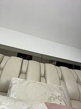 ALISSON FOXXX1 online show from 04-07-26, 10:55