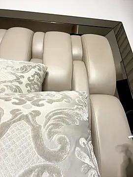 Snapshot of ALISSON_FOXXX1 chatting on 12-01-25, 11:27 ALISSON FOXXX1 online show from 12-01-25, 11:27