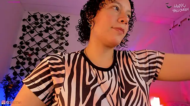 cailynhot online show from 10-07-25, 10:55