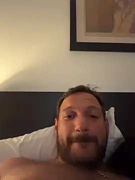 Snapshot of JonJ0 chatting on 02-15-26, 02:01 JonJ0 online show from 02-15-26, 02:01