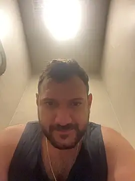 Snapshot of JonJ0 chatting on 01-11-26, 10:55 JonJ0 online show from 01-11-26, 10:55