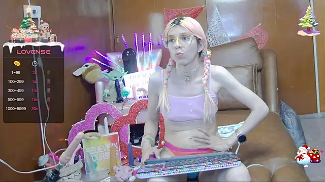 Skinygirl online show from 02-28-25, 03:15