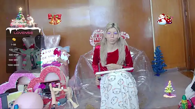 Skinygirl online show from 12-21-25, 06:53