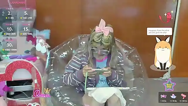 Skinygirl online show from 01-10-26, 09:21