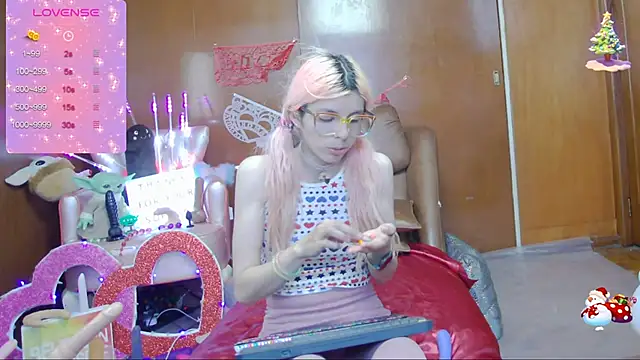 Skinygirl online show from 03-03-25, 10:42