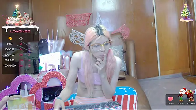 Skinygirl online show from 02-25-25, 11:15