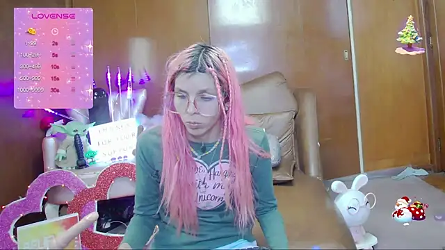 Skinygirl online show from 09-25-25, 01:33